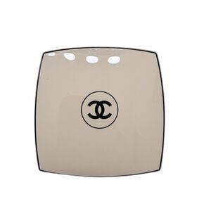 Chanel B20 Les Beiges Cushion Foundation Healthy Grow Gel Touch